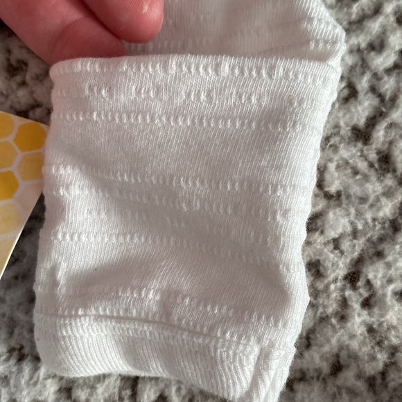 Burt’s Bees Organic Cotton Take me Home Set (NB) in white - Picture 3 of 7